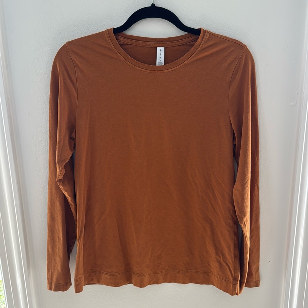 Athleta Outbound top